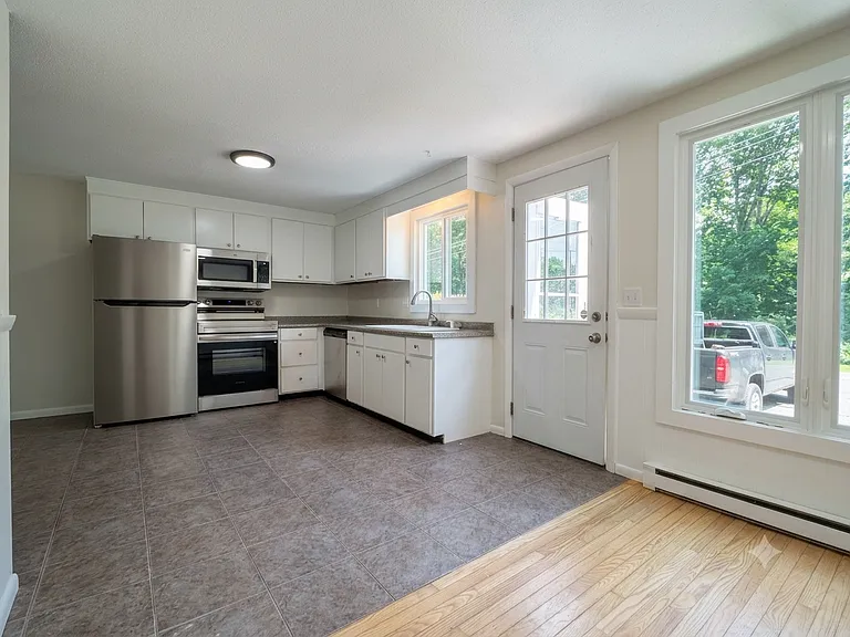 3 Villa Rd — Photo 6