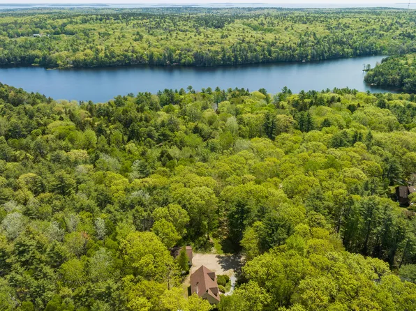 204 Quail Run Road, Bristol, ME 04539