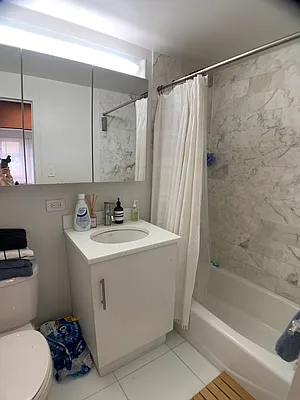 Rented by Keller Williams NYC | media 48