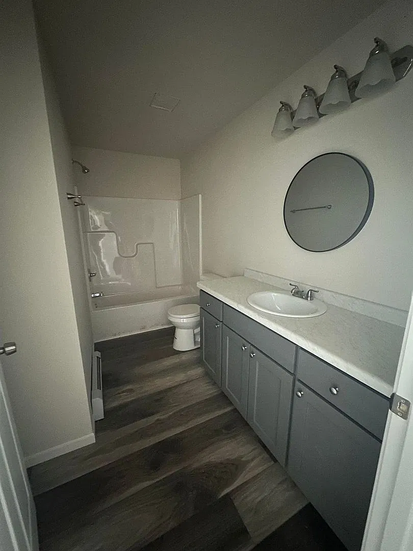 2 Bedroom Apartment — Photo 3