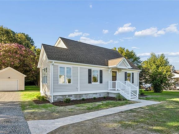 4th image of 206 Shirley Rd