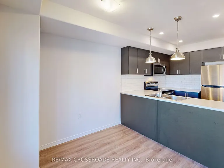 1638 Hetherington Dr — Photo 17