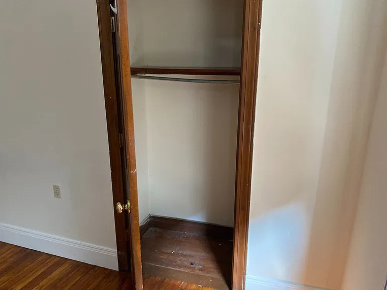 339 Park Ave — Photo 37