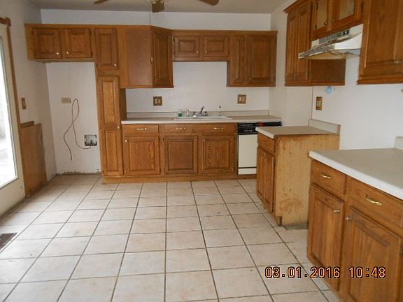 3rd image of 217 Lincolnshire Ln