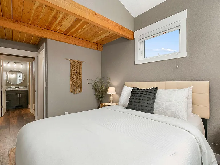 415 Mason Ct #6 — Photo 11