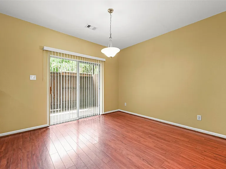 1520 Sherwood Forest St #301 — Photo 28