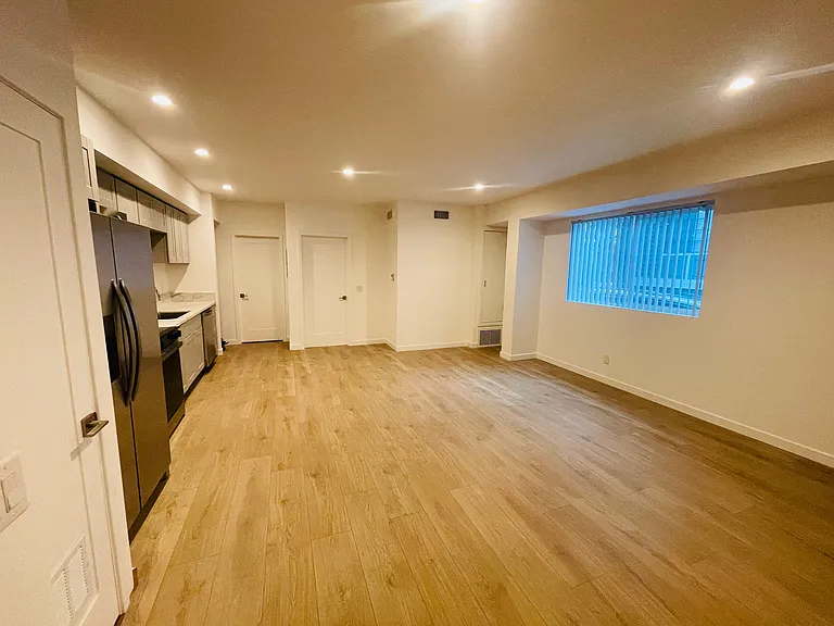 1707 Brockton Ave #14 — Photo 10