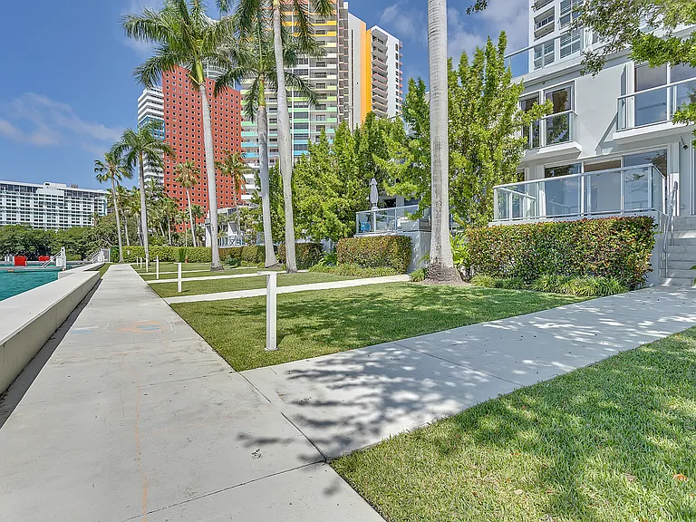 1541 Brickell Ave #105 — Photo 100