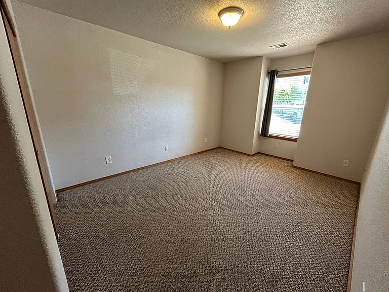 3240 Matthew Ln — Photo 8