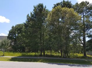 2 Cornel Ln, Hampstead, NC 28443