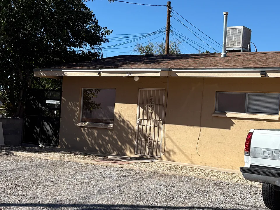 1264 E Mesa Ave