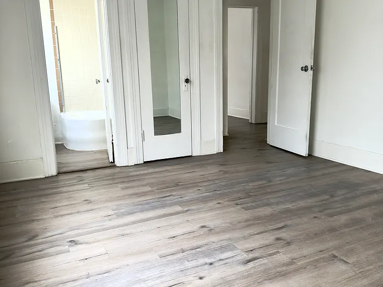 5944 Carlton Way — Photo 12