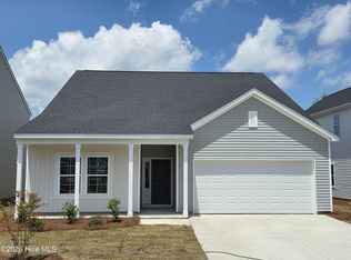 607 Hicks Ct, Sneads Ferry, NC 28460
