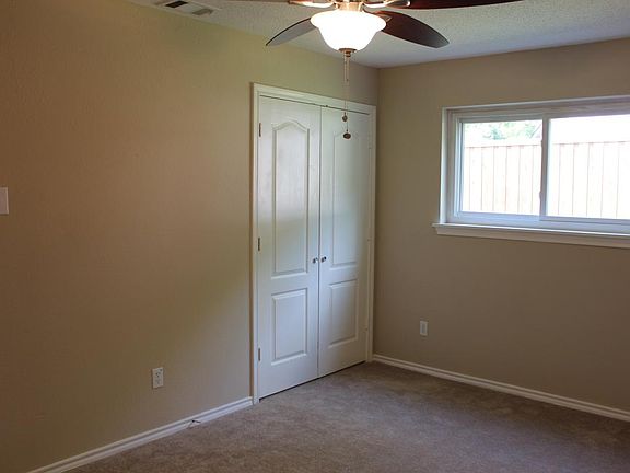 5th image of 906 Edgefield Dr
