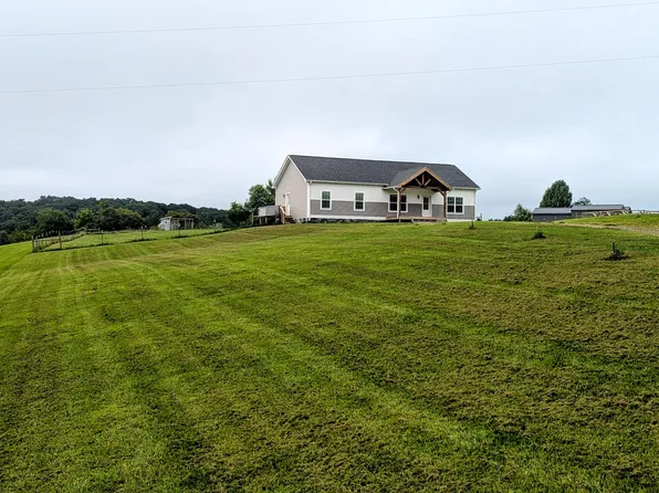1345 Hale Rd, Check, VA 24072