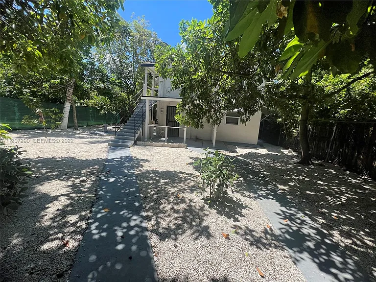 128 NW 53rd St #D — Photo 5