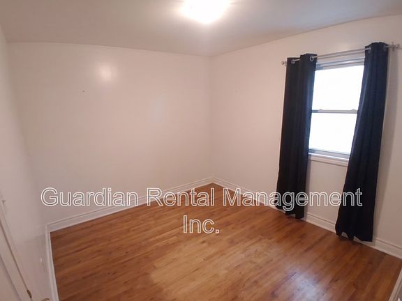 5th image of 108 Banning St Unit 2