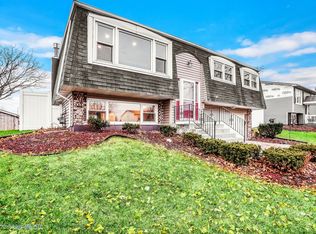 7741 166th St, Tinley Park, IL