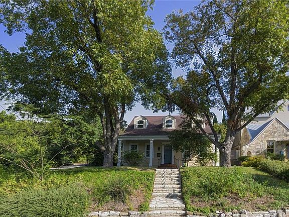 2nd image of 1801 Alameda Dr #B