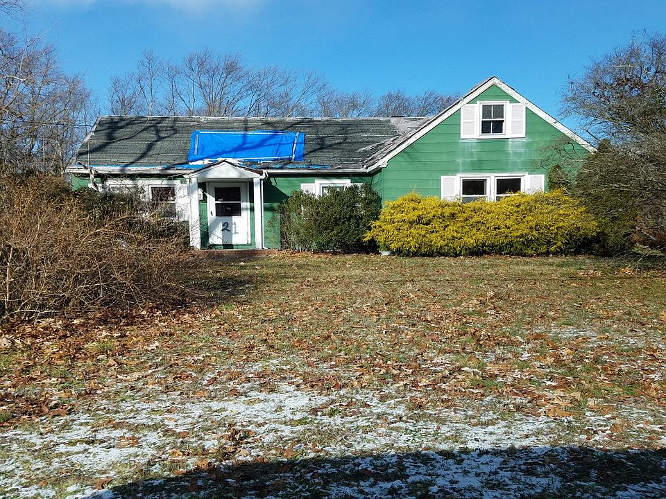 1st image of 21 Raymond Ave