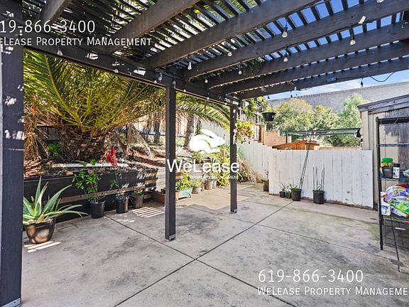 2nd image of 1886 Manzana Way