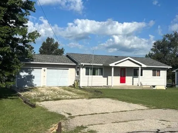 105 N 3rd St, New Strawn, KS 66839