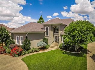 1709 Kensington Place Ln, Louisville, KY 40205