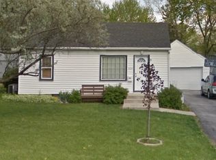 524 Hartford Ave, Aurora, IL 60506