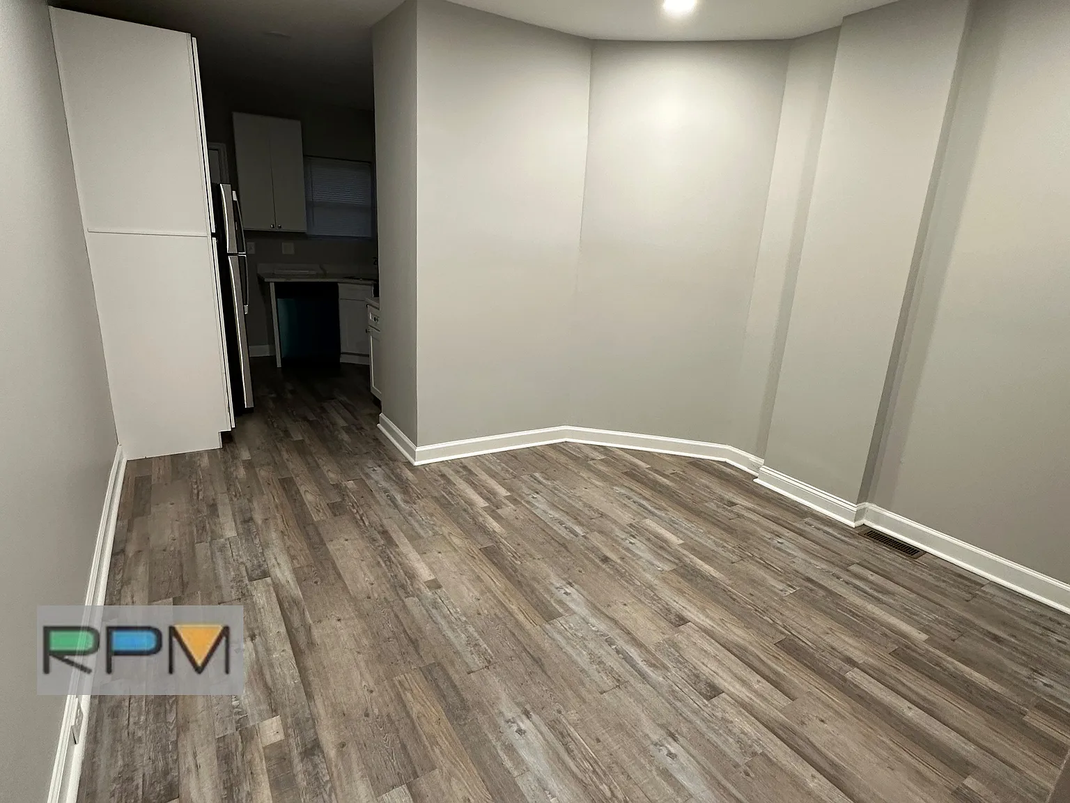 3 bed, 1.0 bath, $2,400 — Photo 3
