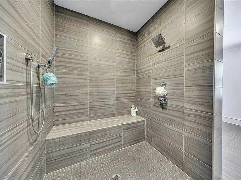 108 Grand Cres — Photo 30
