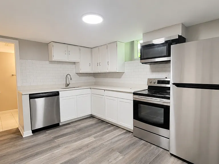 3 Curve St #10 — Photo 2