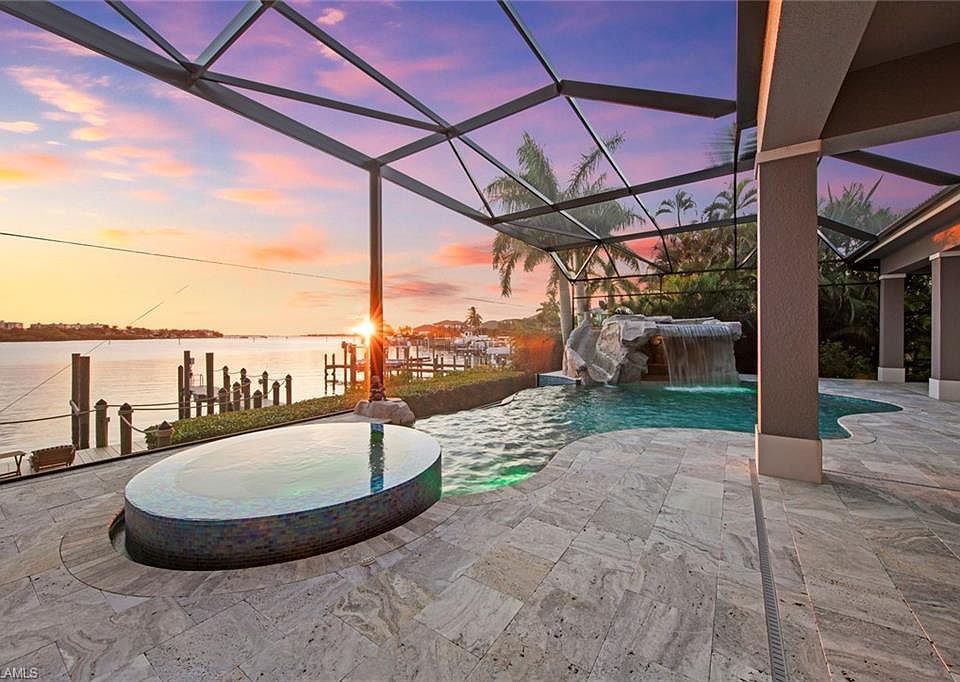 1st image of 826 Cal Cove Dr