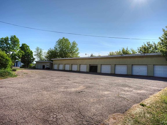 5th image of 246 Ashland Court 249 302 #242-247-304