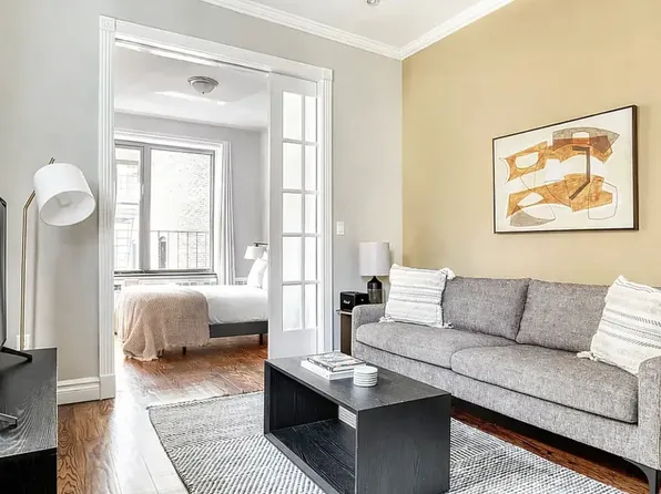 273 West 10th Street image 1 of 4