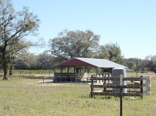 566 NE Magnolia Rd, Branford, FL 32008