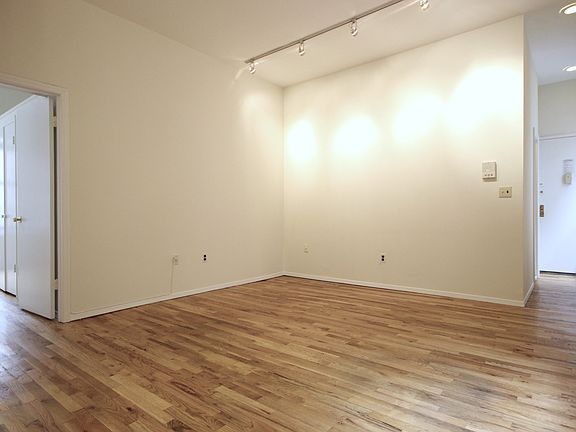 4th image of 605 W 112th St APT 3G