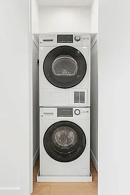 Laundry, photo 1