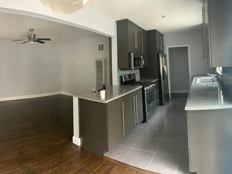 50 Elm Ave #6 — Photo 3