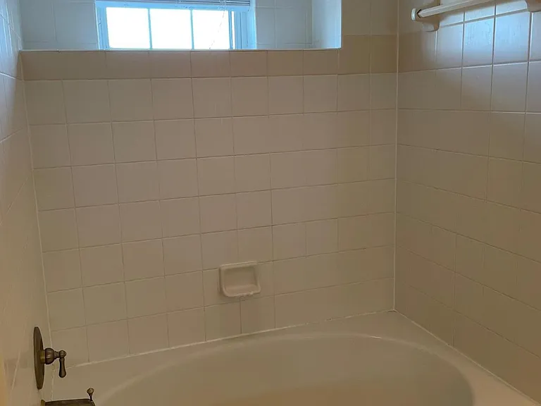 400 E Bay St #202 — Photo 28
