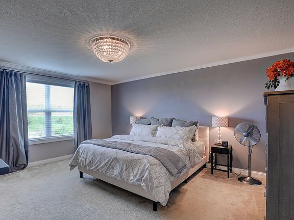 Spacious owner's suite