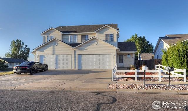 1st image of 807 E 20th Street Dr