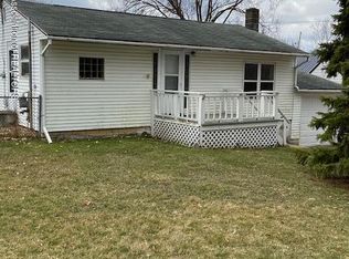 5682 Clark Rd, Bath, MI 48808