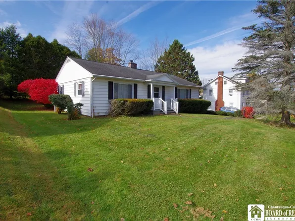 22 S Butts Ave, Jamestown, NY 14701