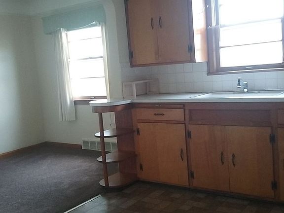 2nd image of 5100 E 117th St