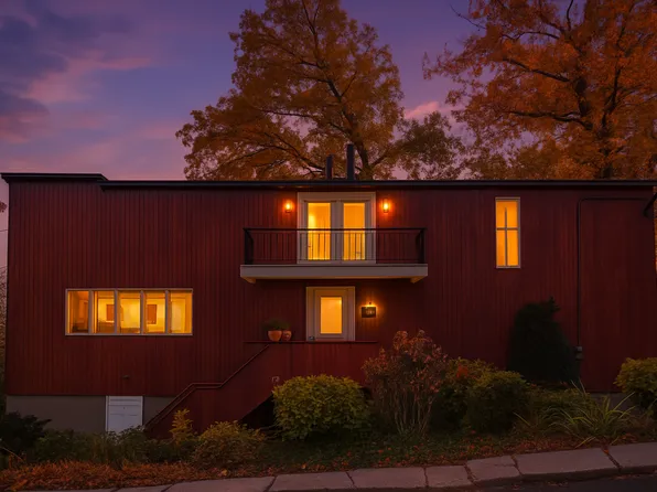 20 Signal Hill Road image 43 of 44