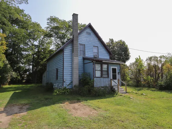 28 Jackson St, Keeseville, NY 12944