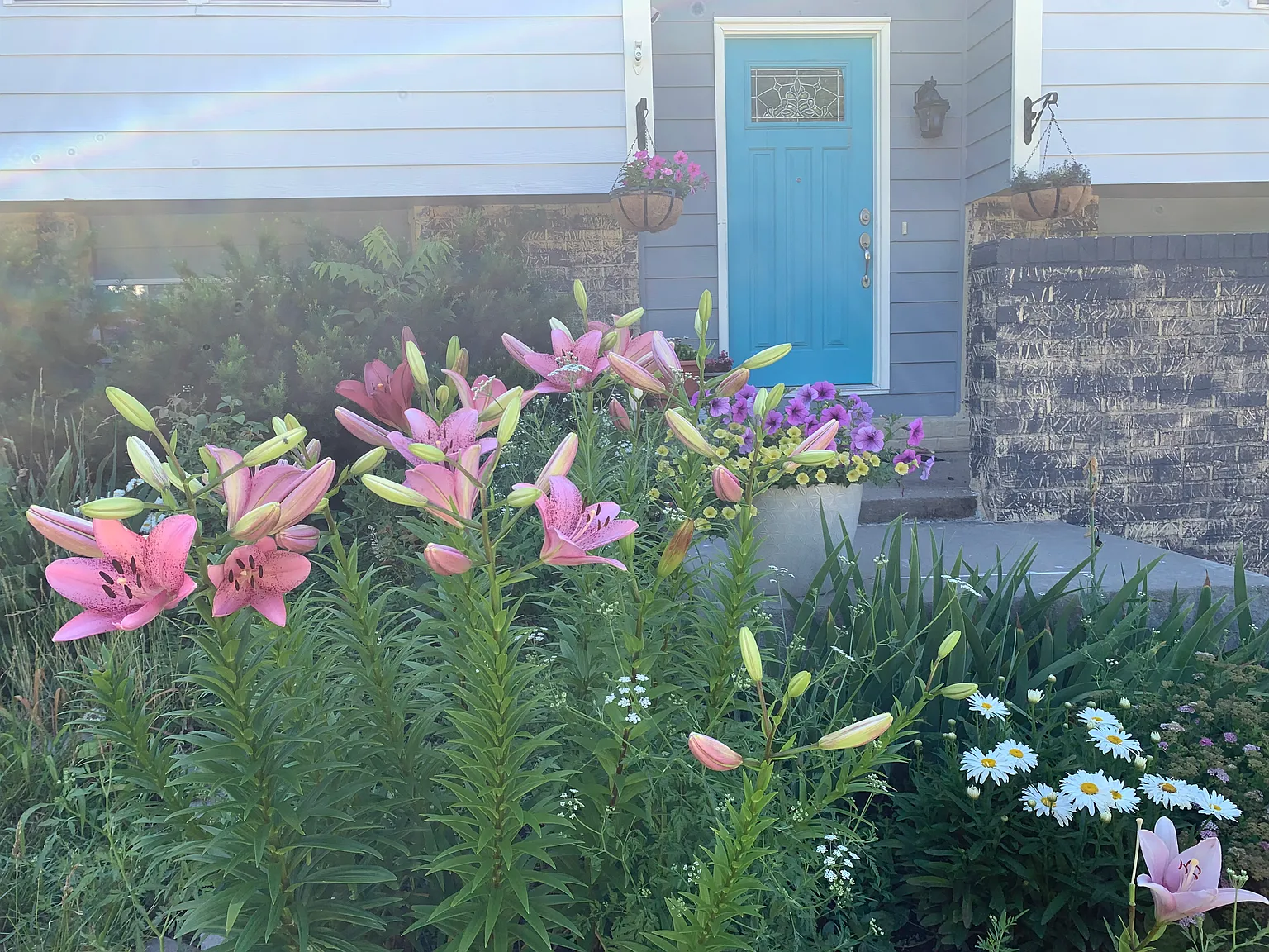 3 bed, 2.5 bath, 1897 sqft, $2,000 — Photo 3