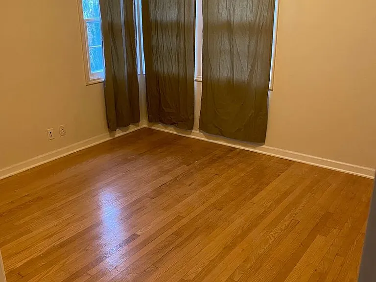 6144 N Willamette Blvd — Photo 8