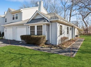 209 Sara Cir, Port Jefferson Station, NY 11776