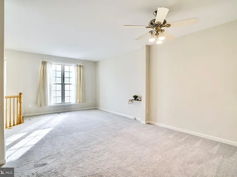 7372 Ardglass Dr — Photo 11